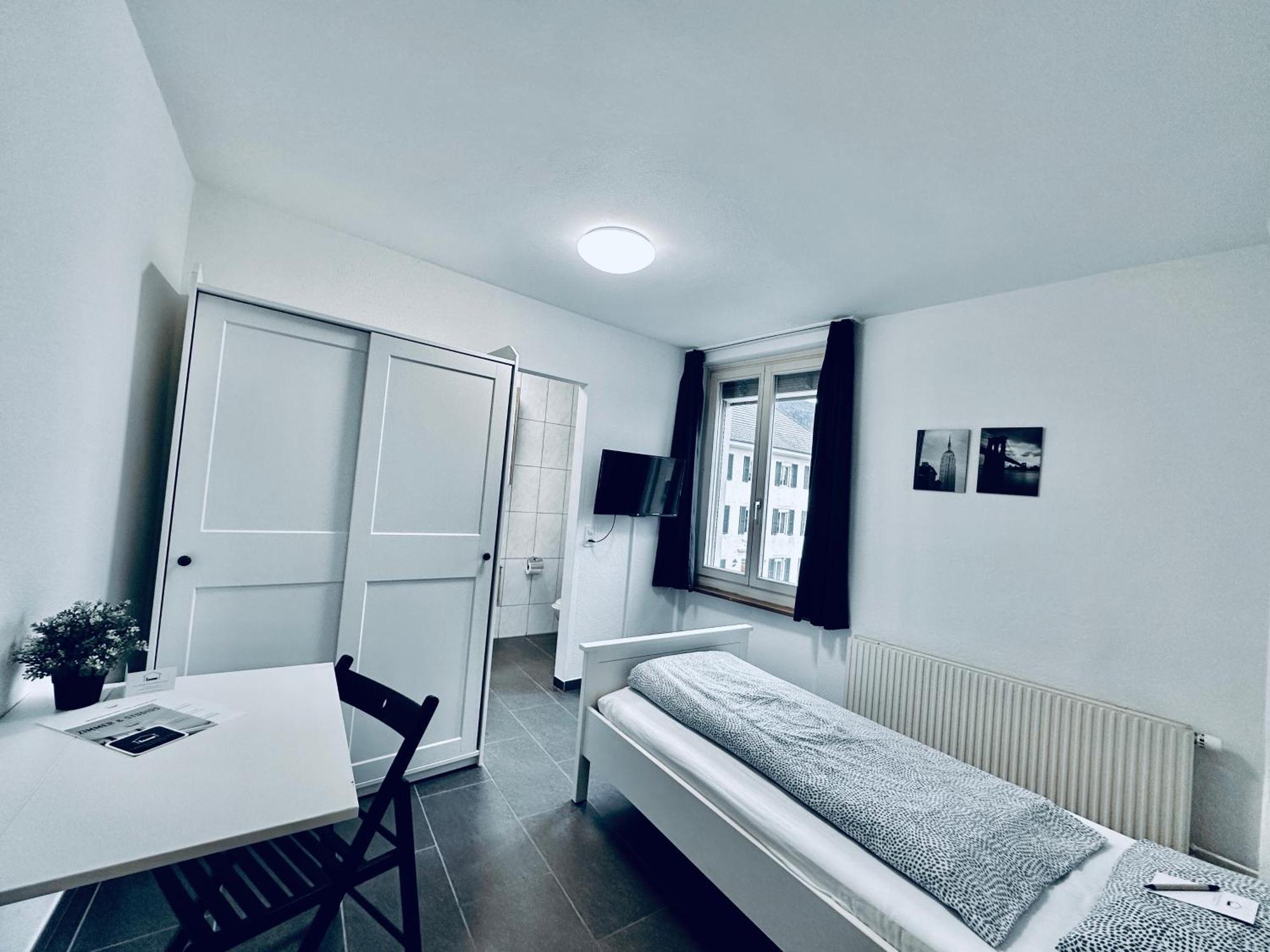 Apartamento Monteurzimmer - Worker's - Zimmerzuvermieten In Be *